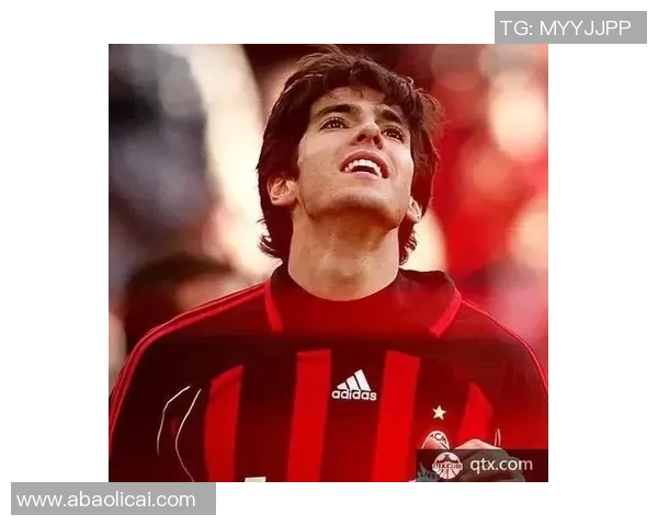 AC米兰足球明星风采尽显精彩瞬间回顾与分享 AC米兰足球明星风采尽显精彩瞬间回顾与分享