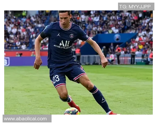 迪亚足球明星的成就与影响力探讨及其在足球界的地位分析